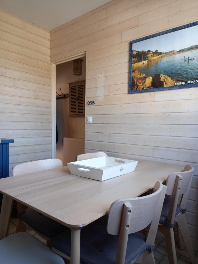 Sous Les Toits De Saint-Enogat Apartamento Dinard Exterior foto
